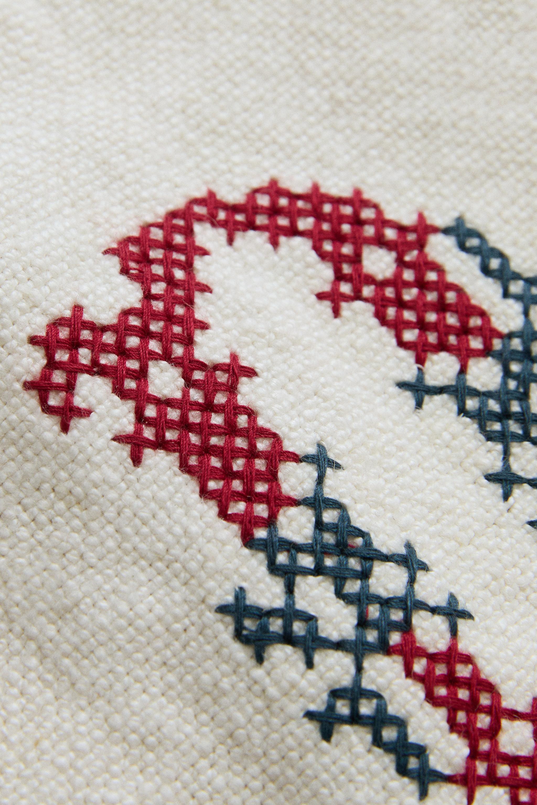 LETTER D EMBROIDERED LINEN CUSHION