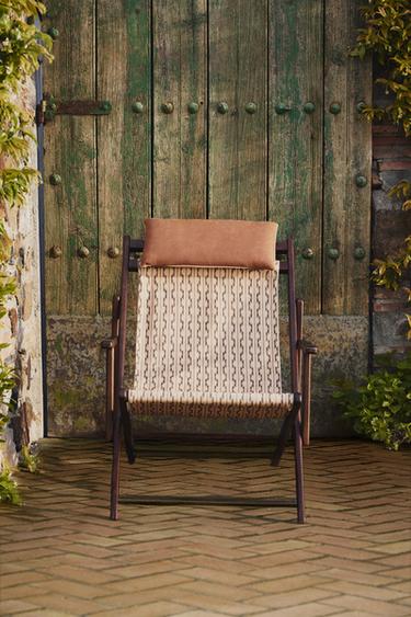 WOODEN LOUNGER WITH LEATHER HEADREST - Printed by Zara