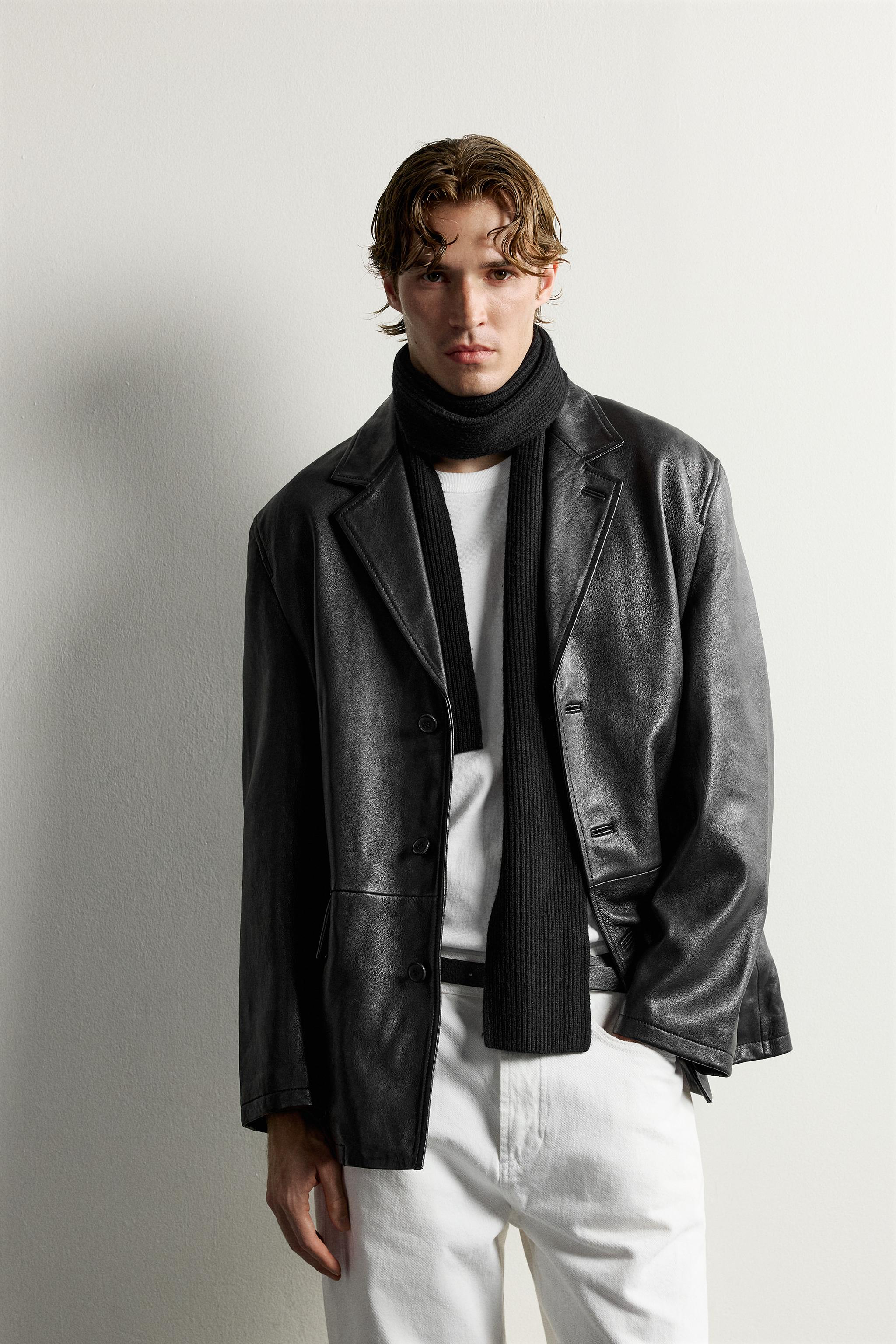 リラックスフィットレザーブレザー - ブラック | ZARA Japan / 日本