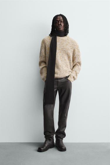 PULL STRUCTURÉ CONTRASTANT - Iceberg de Zara