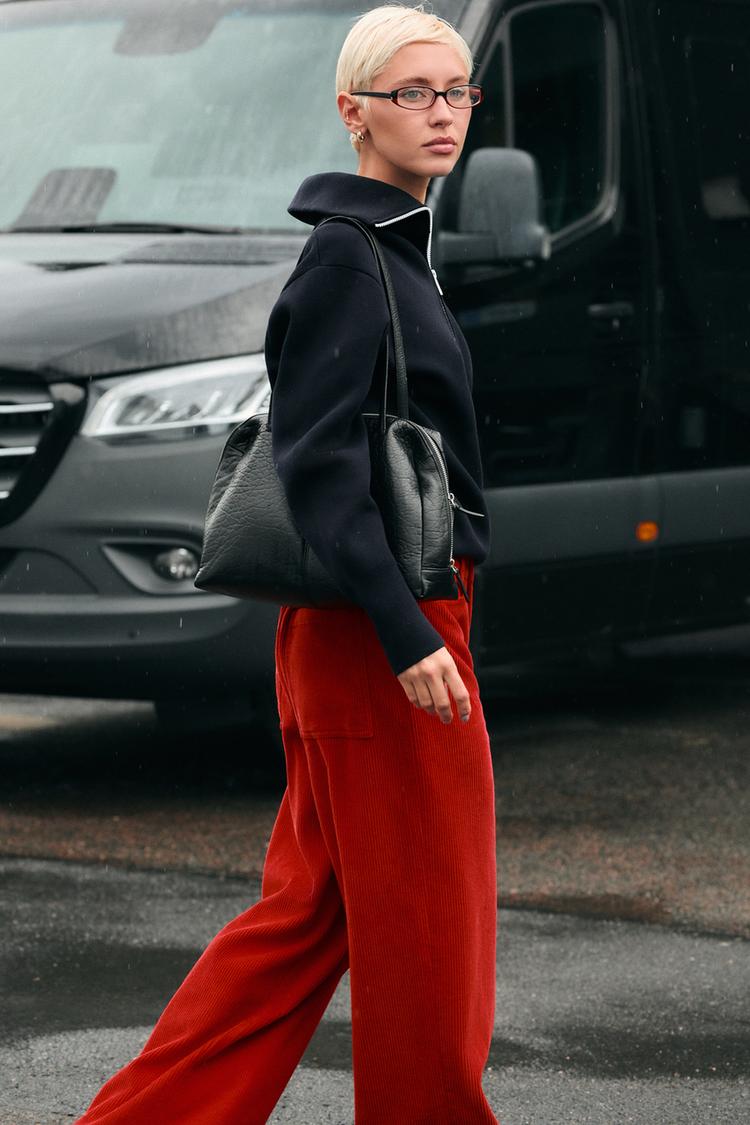 WIDE-LEG CORDUROY TROUSERS