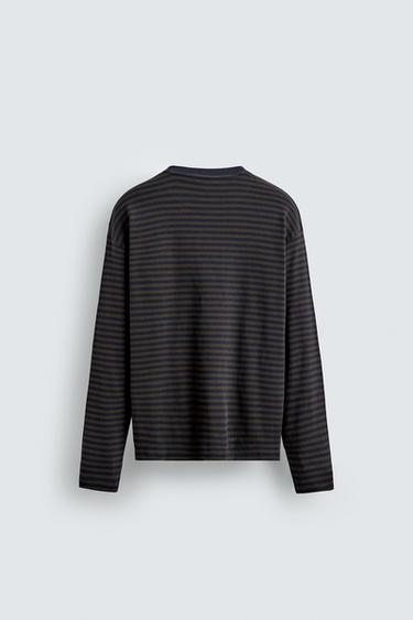 T-SHIRT À RAYURES EN CONTRASTE - Rayures de Zara - Image 7