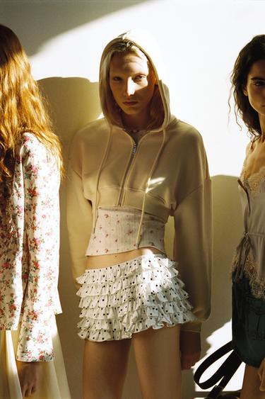 Zara POLKA DOT RUFFLE MINI SHORTS - Ecru / Black