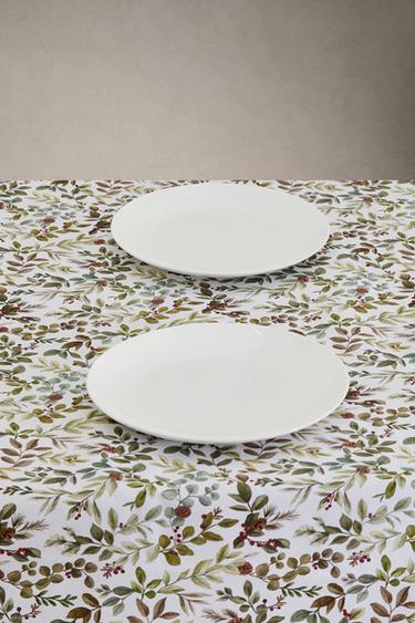 RESIN-COATED COTTON CHRISTMAS TABLECLOTH WITH LEAVES - Yellow by Zara - Image 1