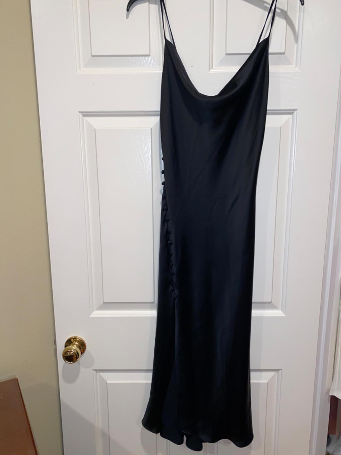 VESTIDO LENCERO SATINADO