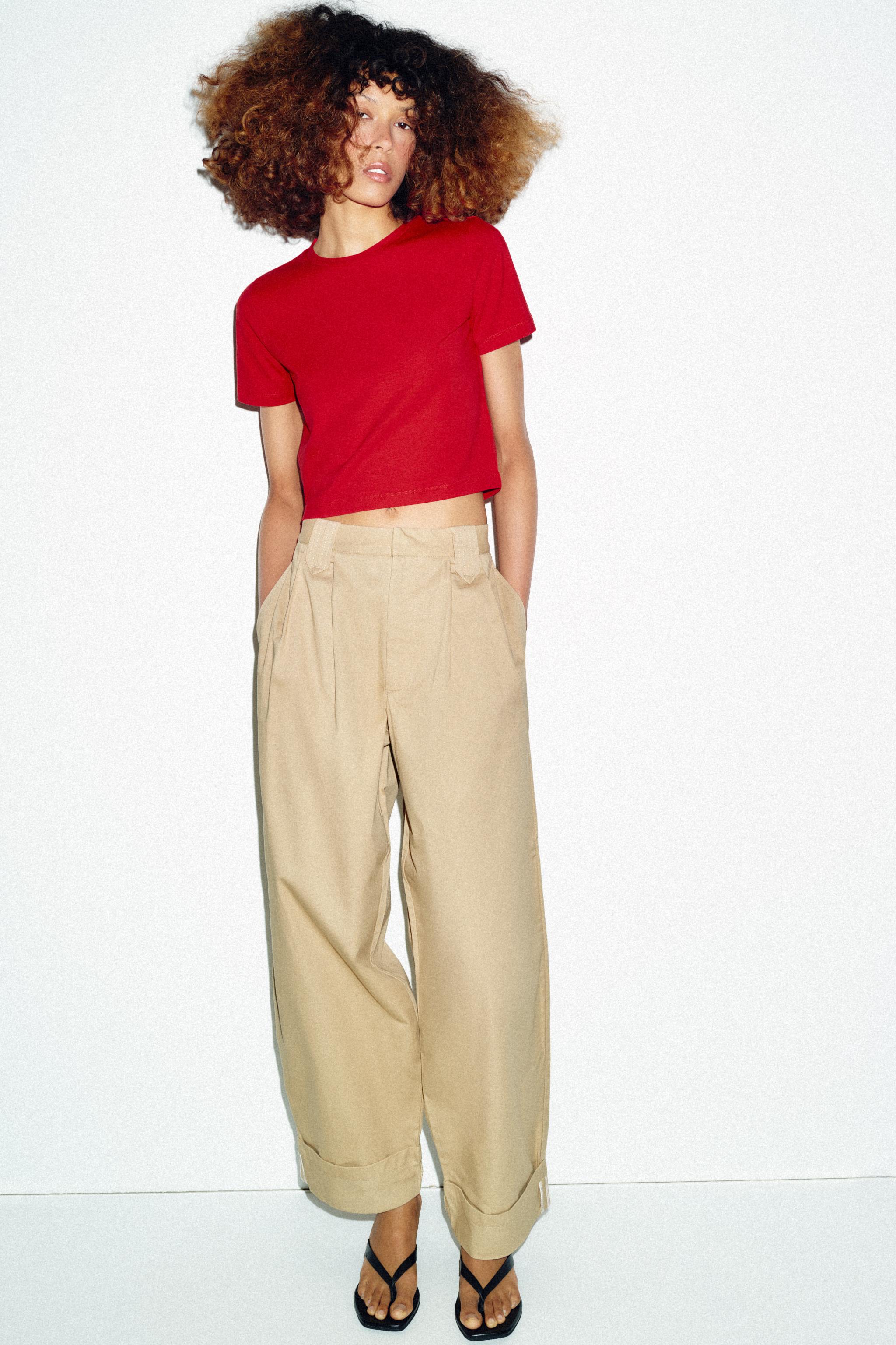 SHORT SLEEVE CROPPED T-SHIRT — Red