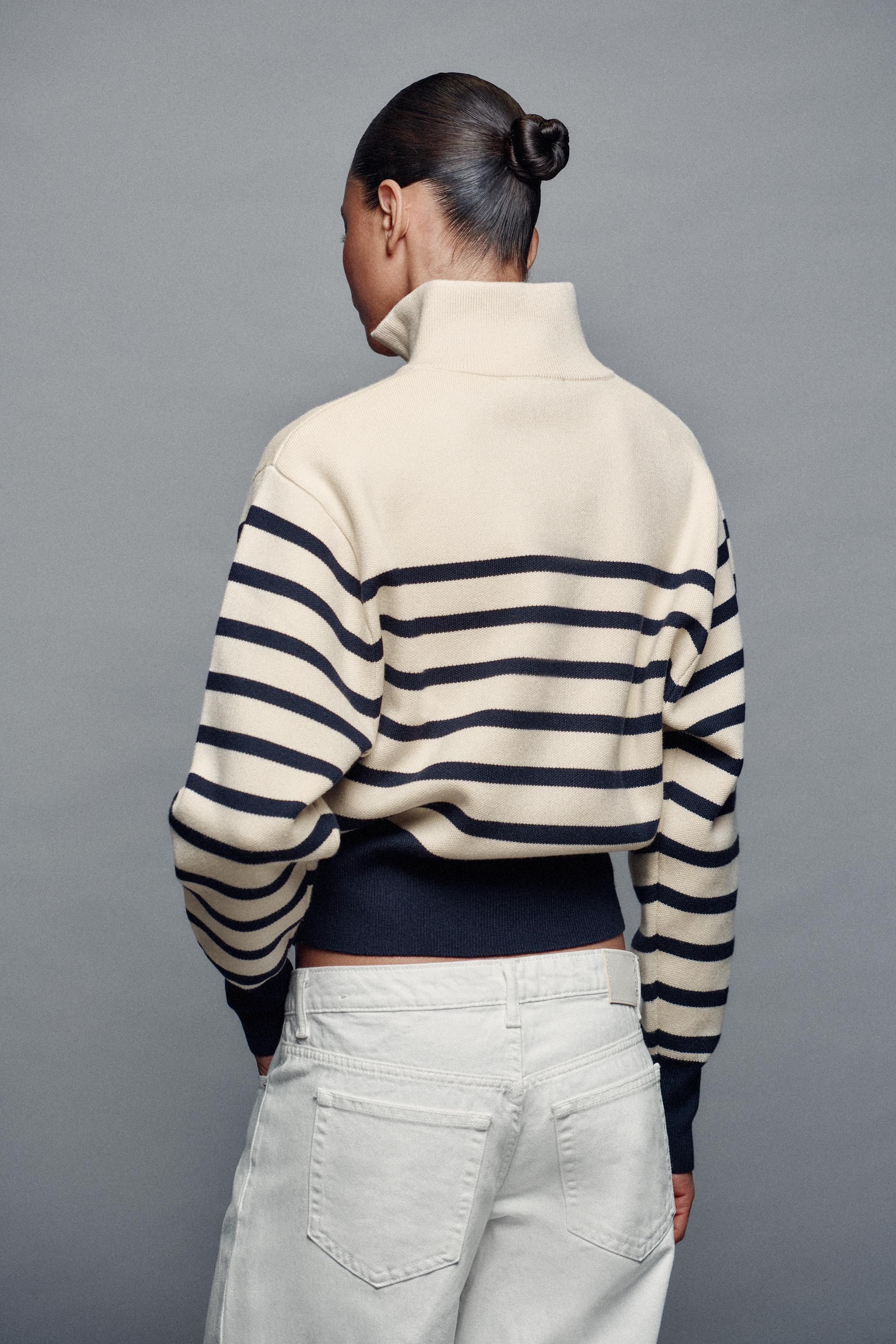 HIGH NECK KNIT SWEATER