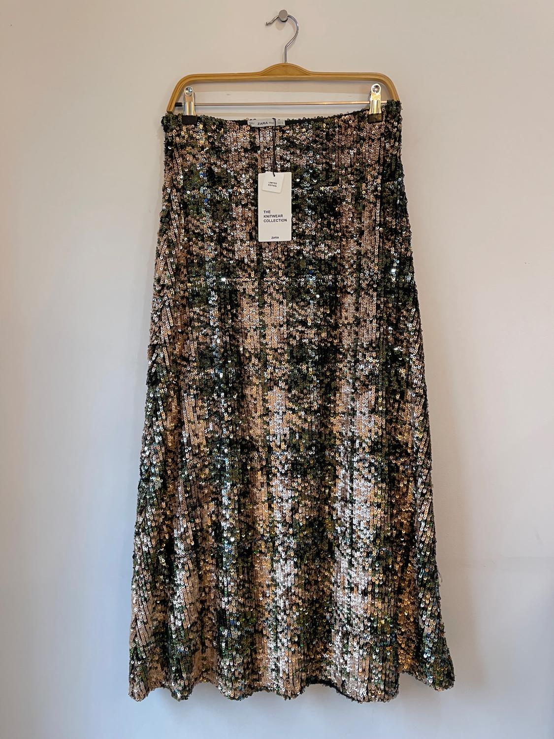LIMITED EDITION SEQUINNED SKIRT - Image 3