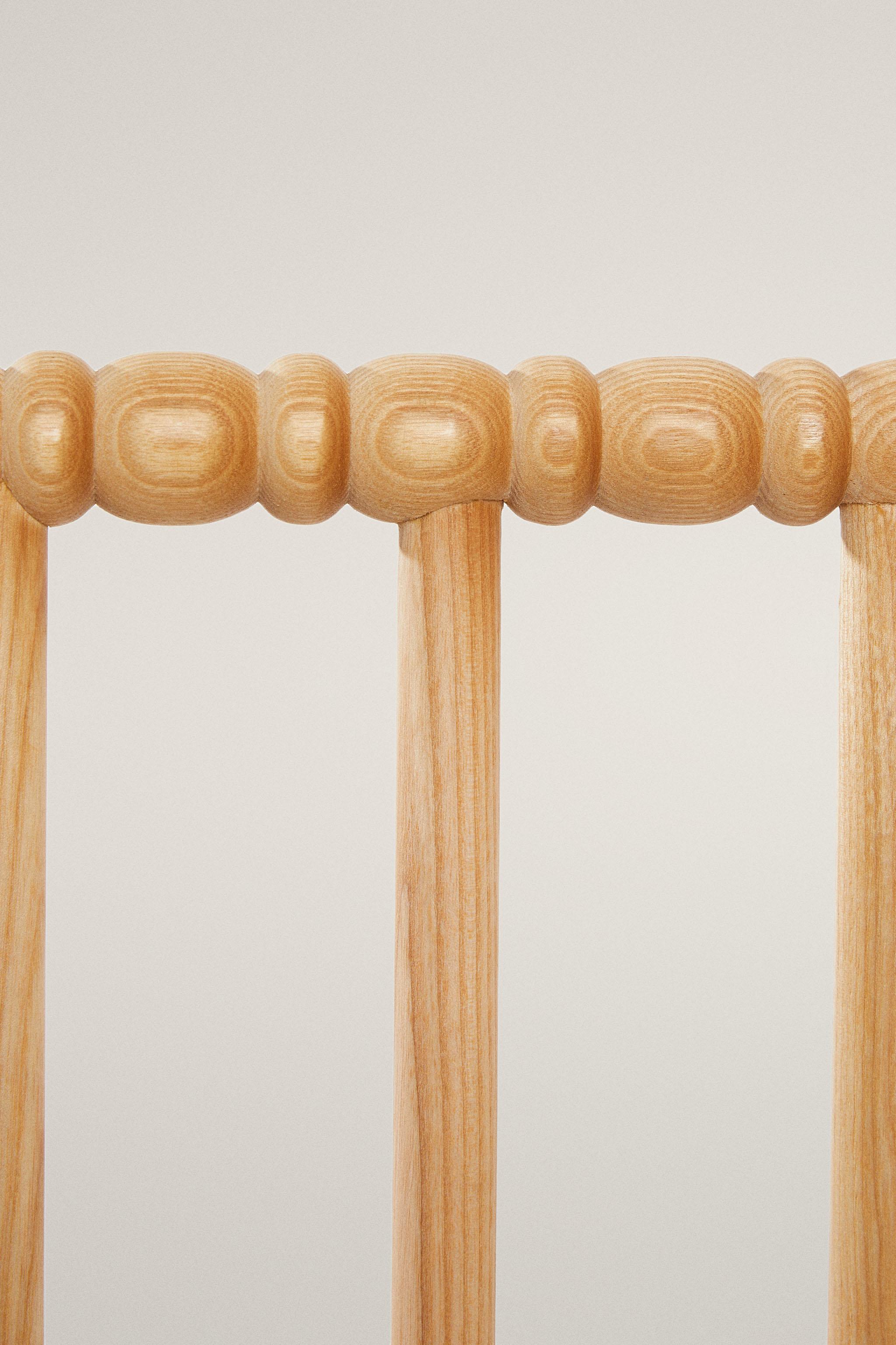 TÊTE DE LIT EN BOIS