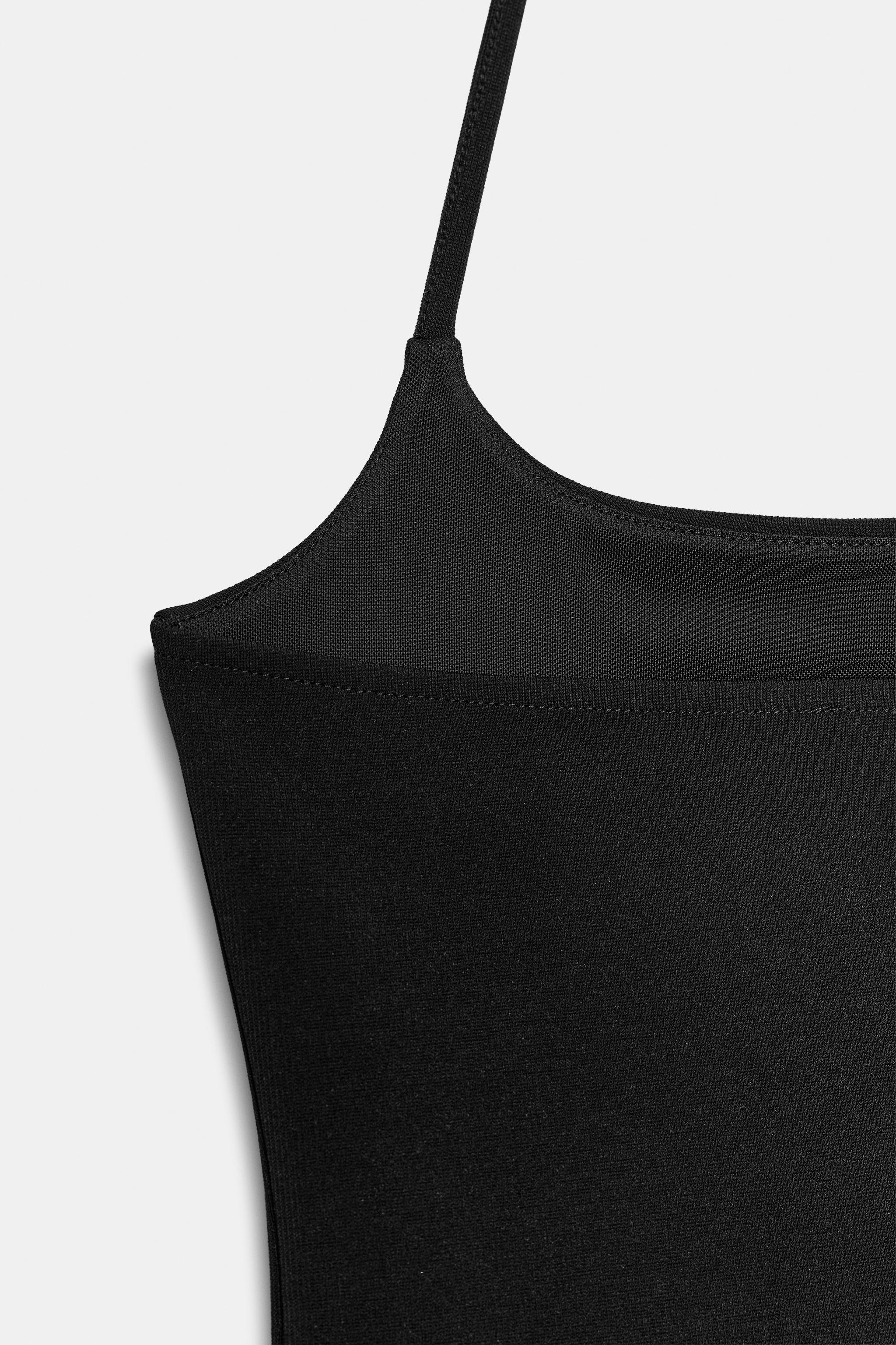STRETCH KNIT HALTER TOP