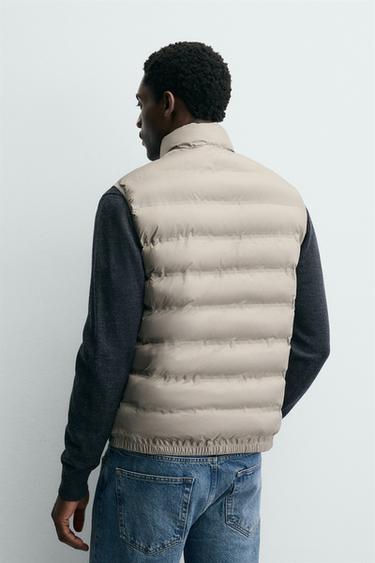 LIGHTWEIGHT WATER-REPELLENT PUFFER GILET - Greyish by Zara
