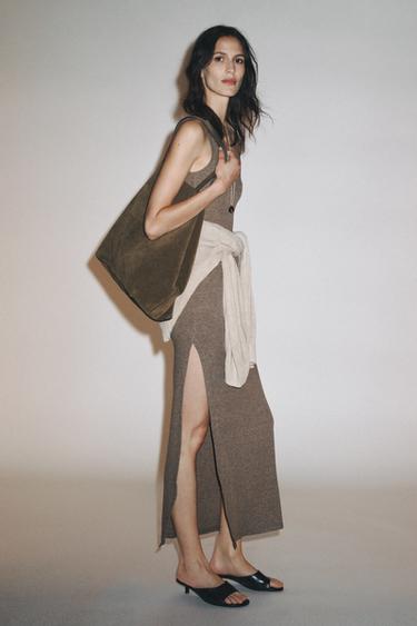 فستان طويل بحمالات - بني فيجوريه الخاص بـ Zara