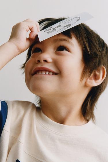 تيشرت مطبوع برقم - أبيض مكسور by Zara