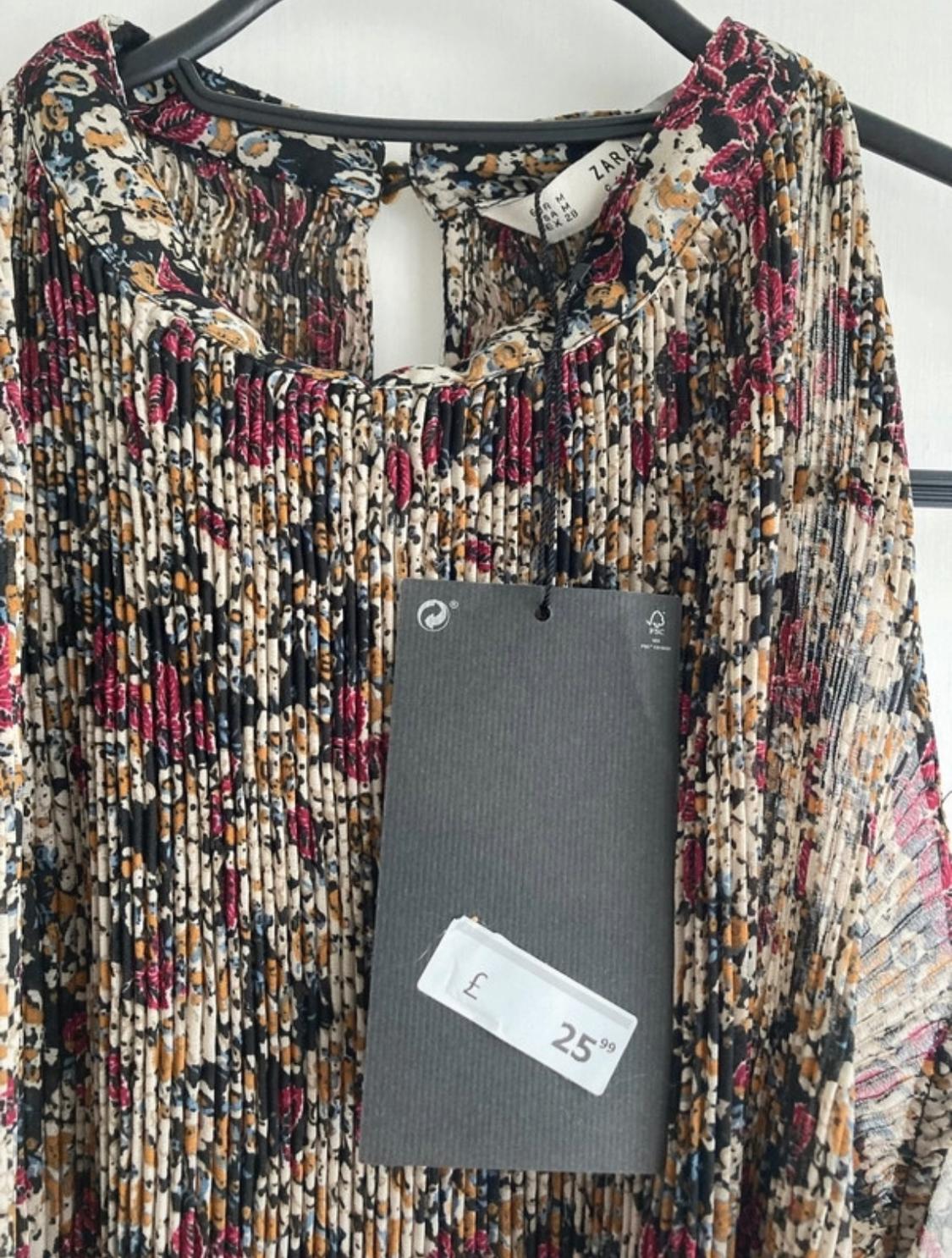FLORAL CUT OUT BLOUSE - Image 3