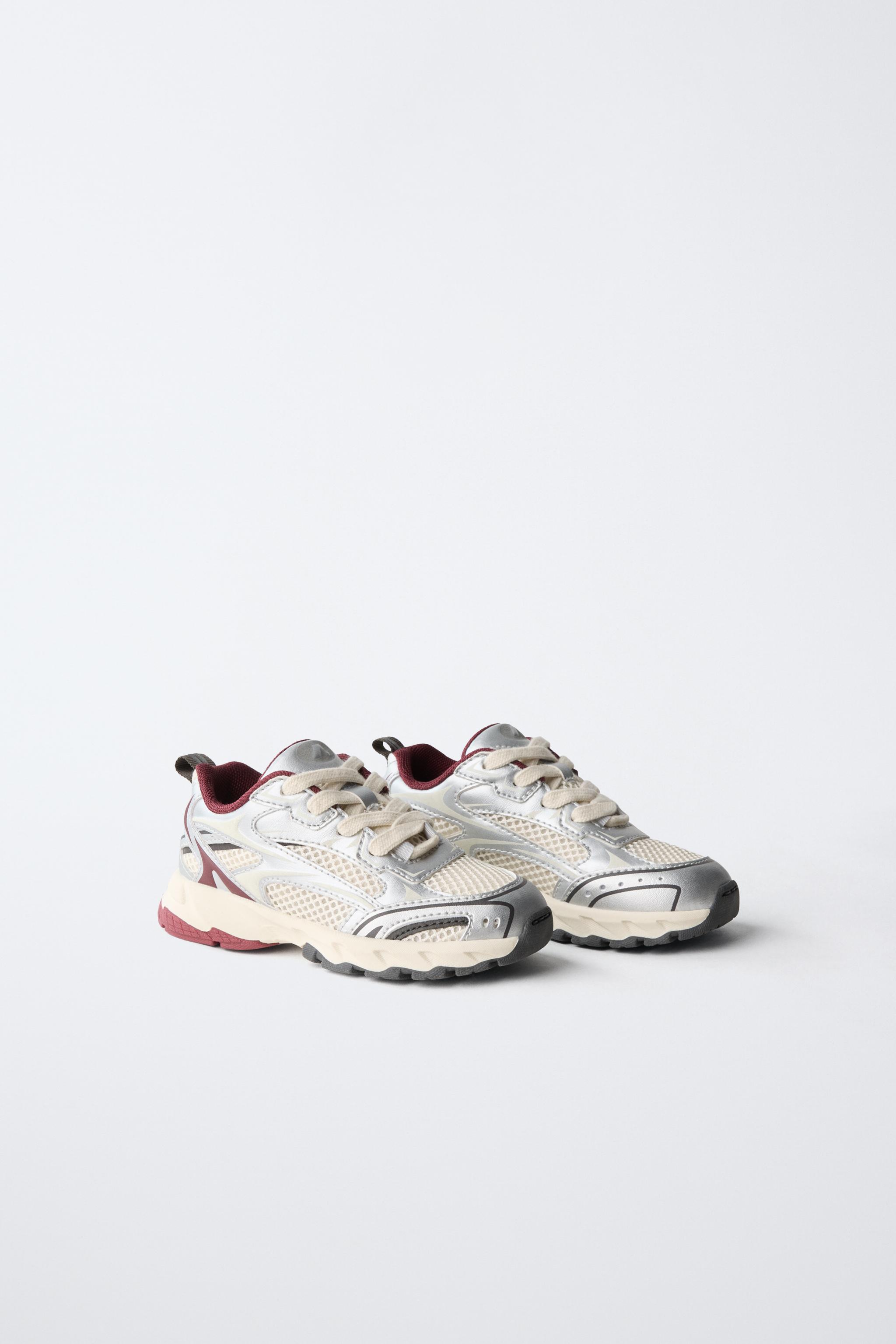 METALLIC ATHLETIC SNEAKERS