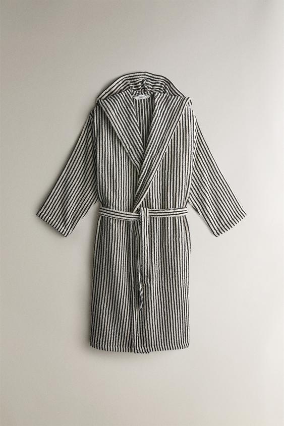 STRIPED HOODED BATHROBE - Ecru / Black | ZARA United States