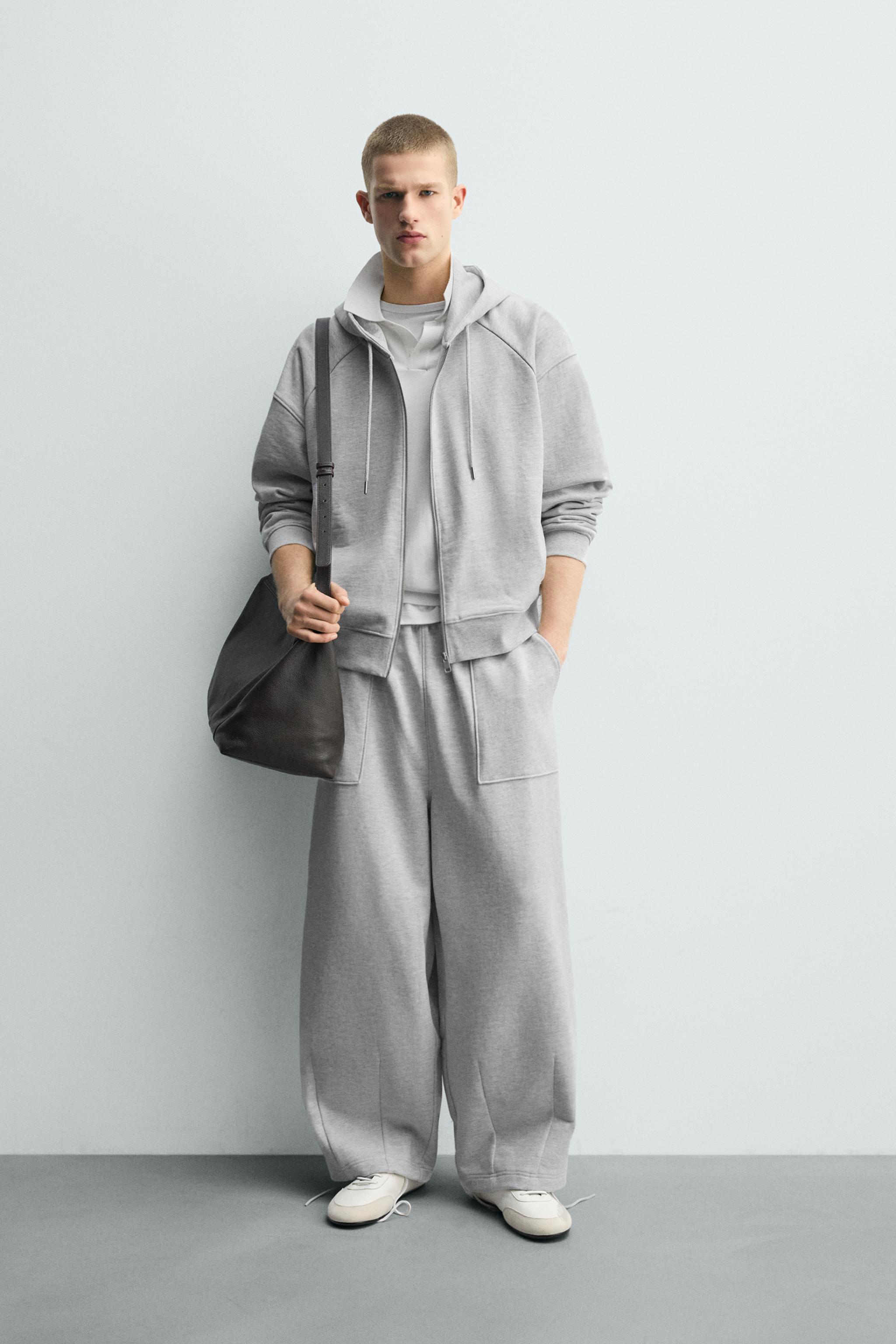 PANTALON DE JOGGING COUPE BALLON AVEC PIÈCE