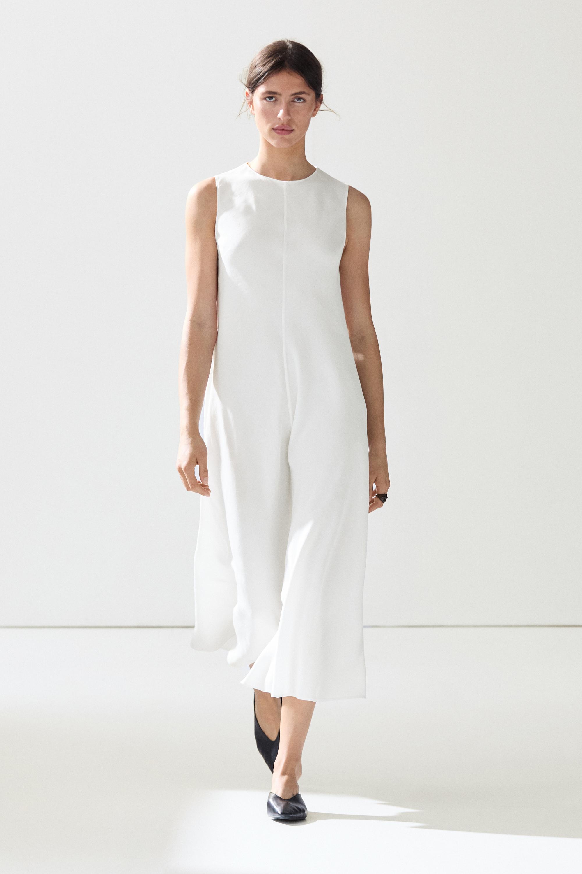 Flowing linen midi dress