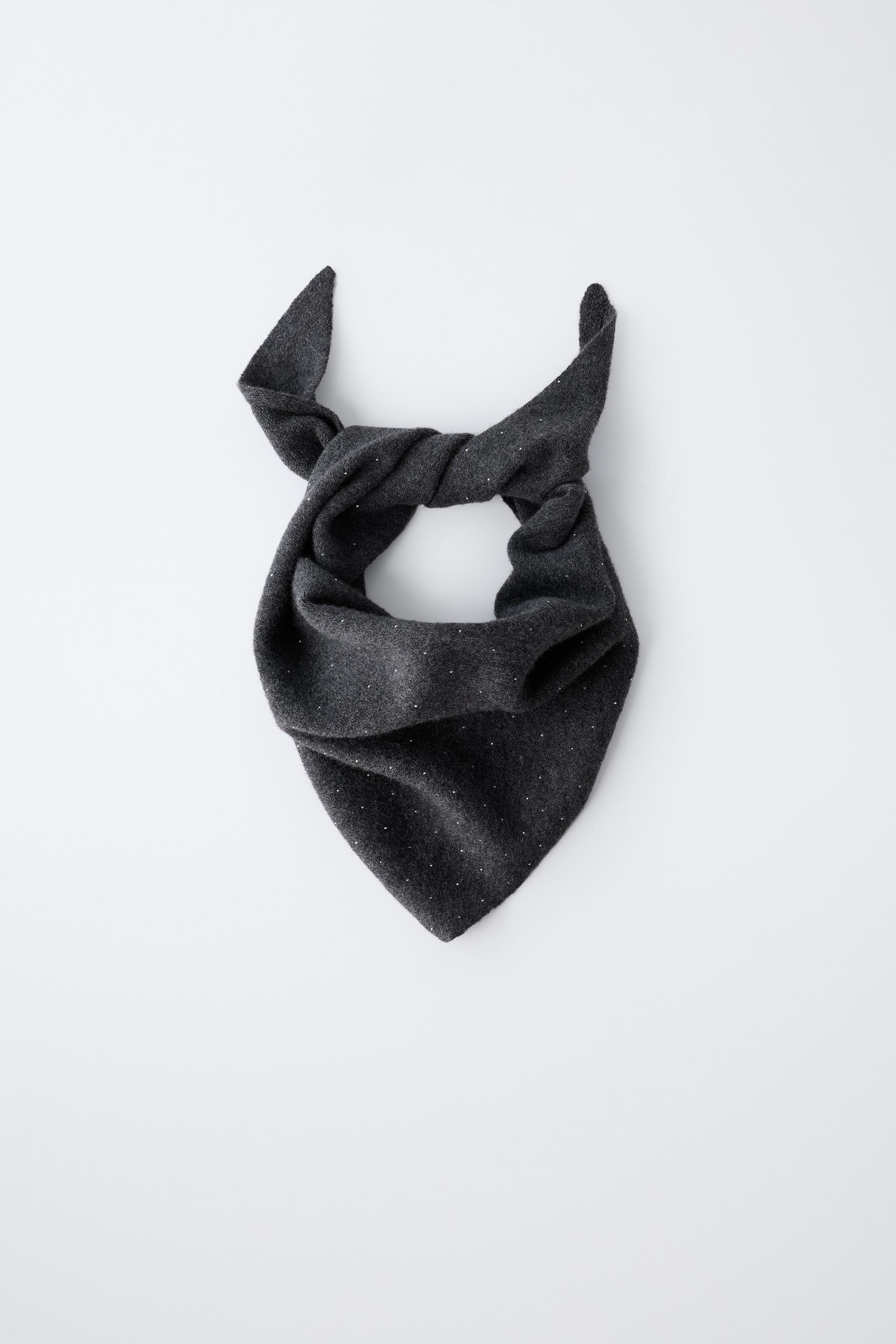 ZARA ラインストーン付きニット　XS〜S ZARA ザラ ほぼ未使用 ニット ラインストーン 丈短め 個性派 グレー S