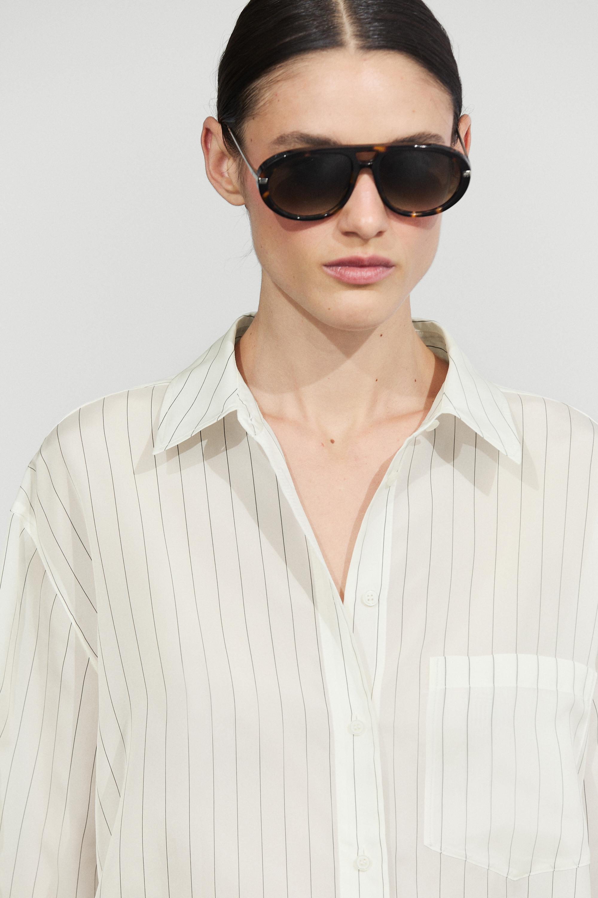 Chemise fluide à rayures avec poche