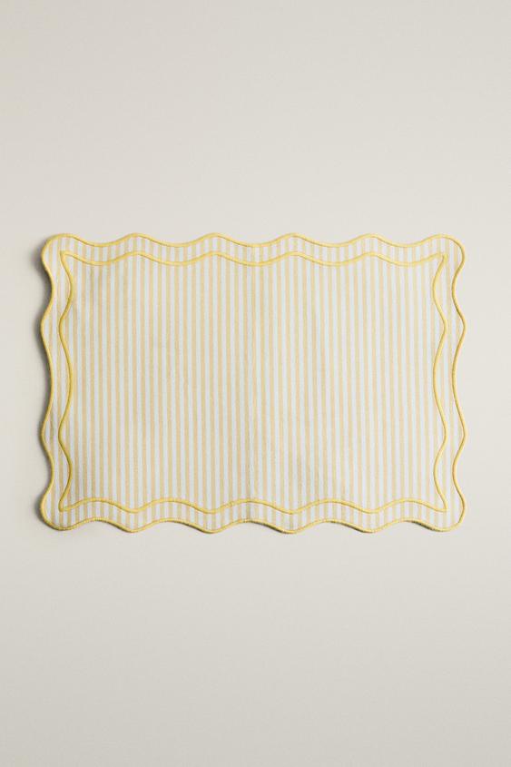 STRIPED SCALLOPED PLACEMAT - Yellow by Zara - Image 0