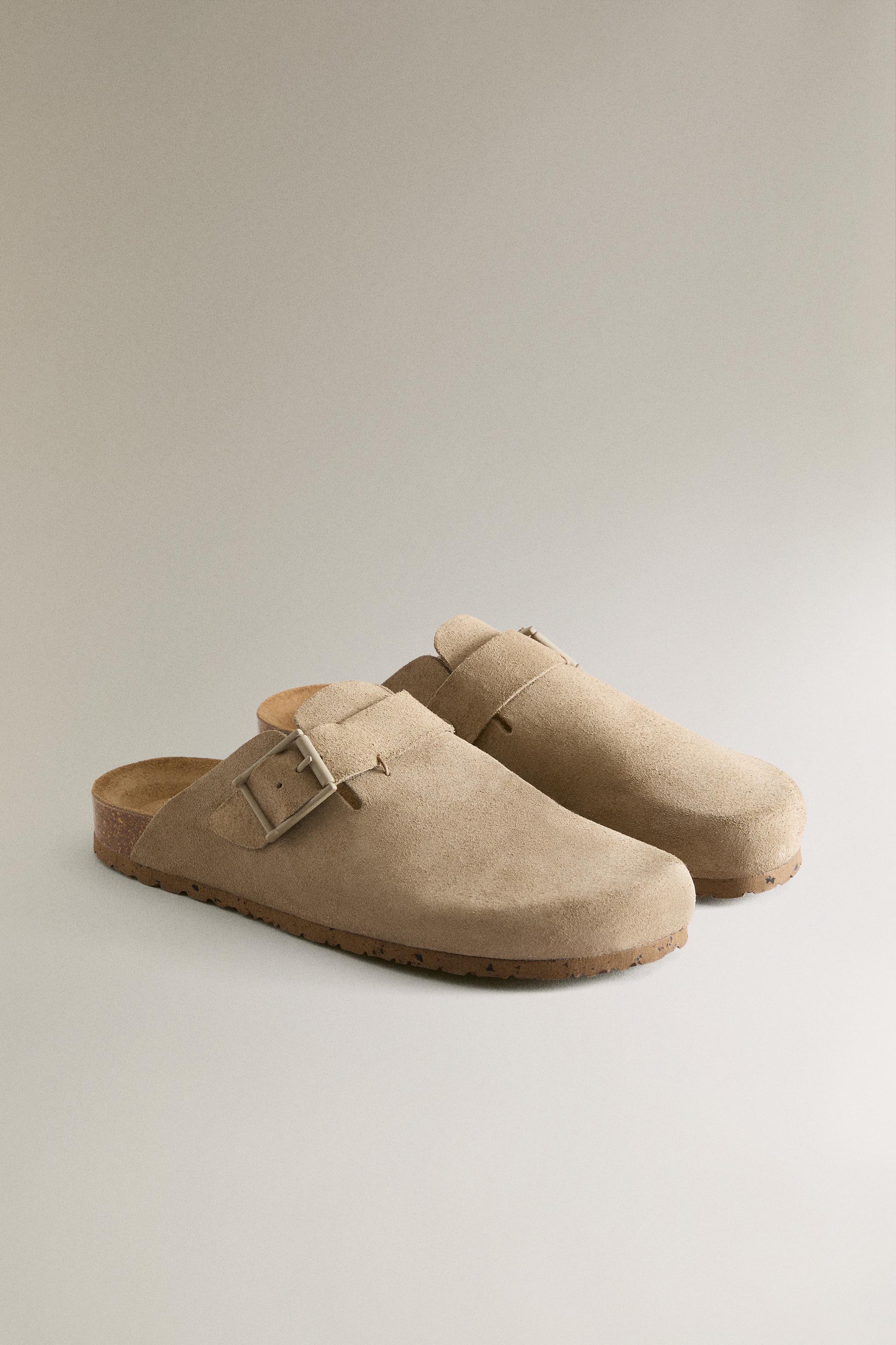 LEATHER CLOGS WITH BUCKLE AND TOPSTITCHING DETAIL — Green