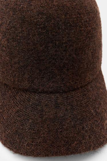 GORRA PUNTO LAZADA - Marrón de Zara