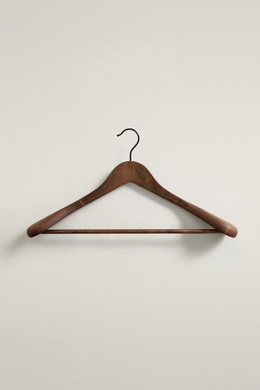 WOOD-FINISH COAT HANGER — Dark brown 1