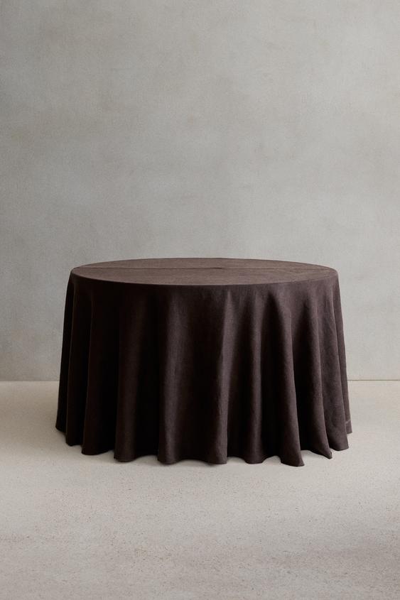 TABLECLOTH 01 - Aubergine by Zara - Image 0