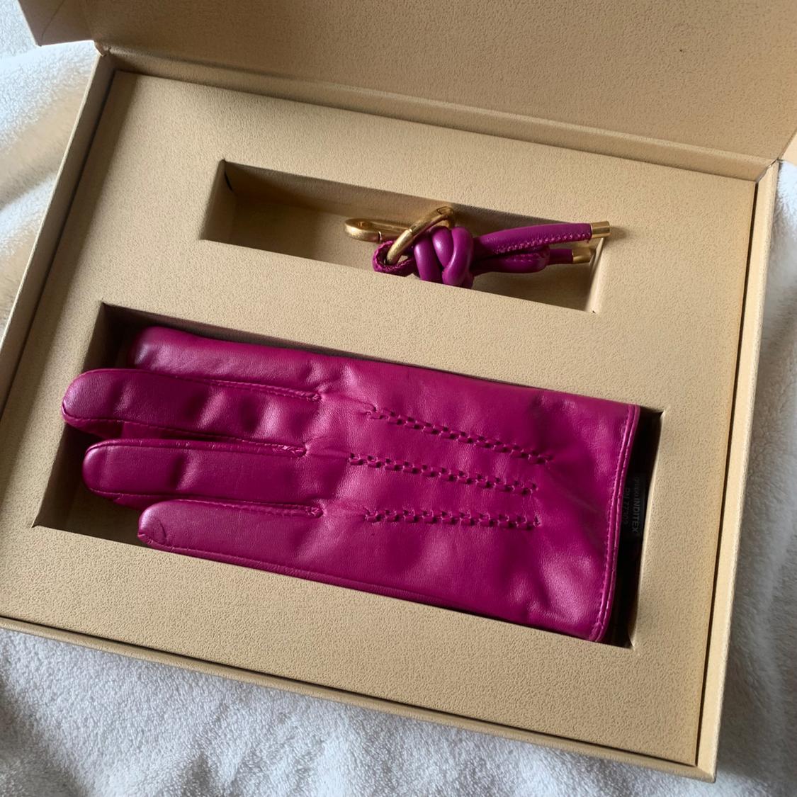 LEATHER GLOVES AND KEY RING SET - SPECIAL EDITION - Image 5