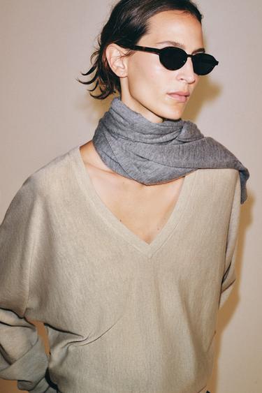 V-NECK WOOL BLEND JUMPER - Sand / Marl by Zara