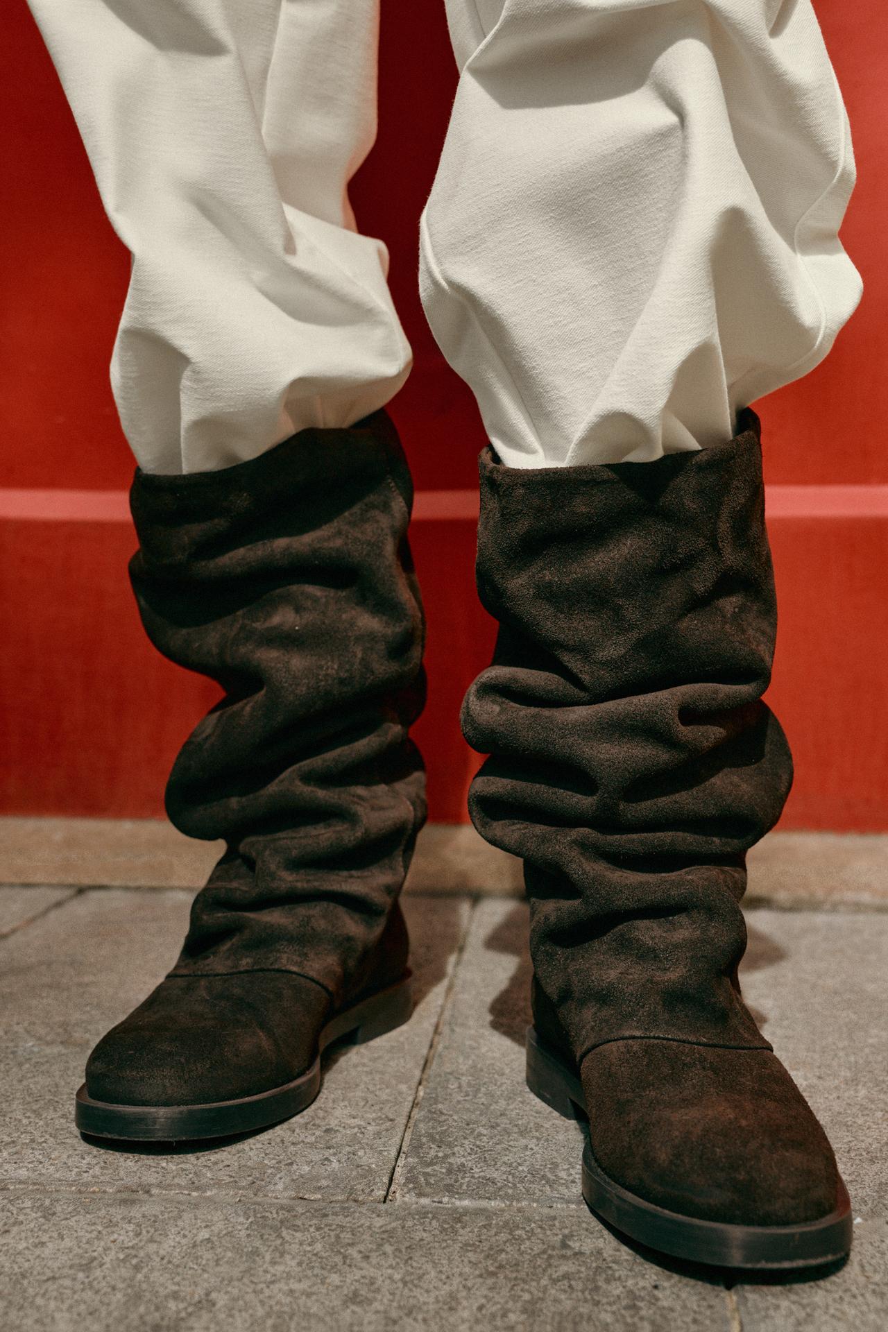 SUEDE HIGH BOOTS — Brown