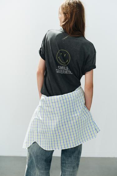 CAMISETA EFECTO LAVADO BRILLOS SMILEY® - Gris antracita de Zara