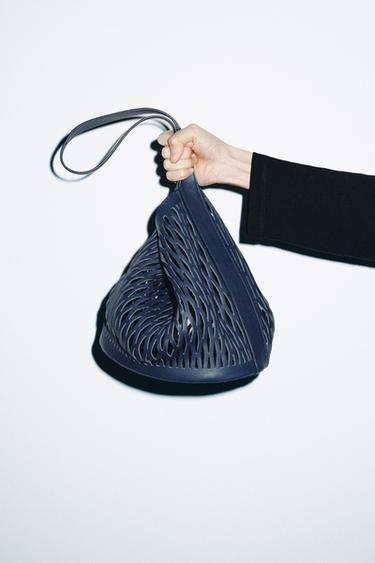 SAC EN CUIR POINTELLE - Bleu marine de Zara - Image 3