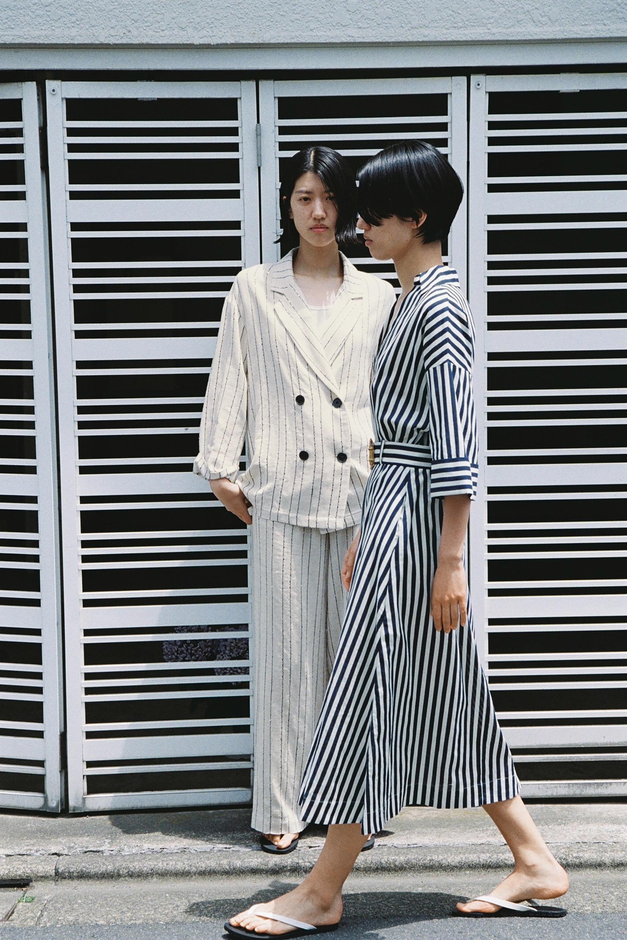 国内発送★ZARA★リネンストライプ柄*ミディ丈ワンピース リネンストライプ柄ミディ丈ワンピース - 青色/白色 | ZARA