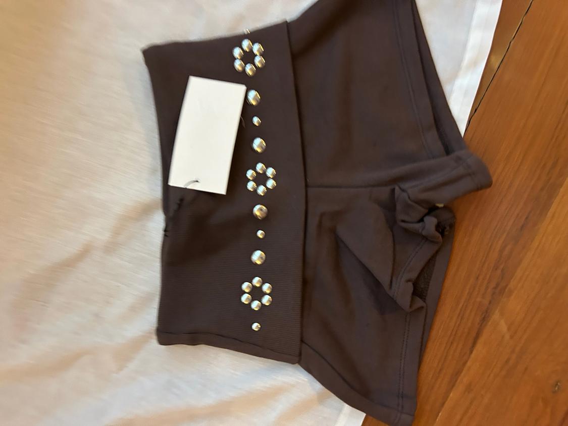 STUDDED SHORTS - Image 4