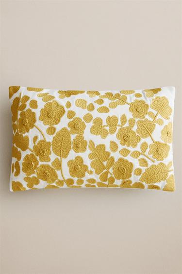 EMBROIDERED FLORAL THROW PILLOW COVER — Yellow 1