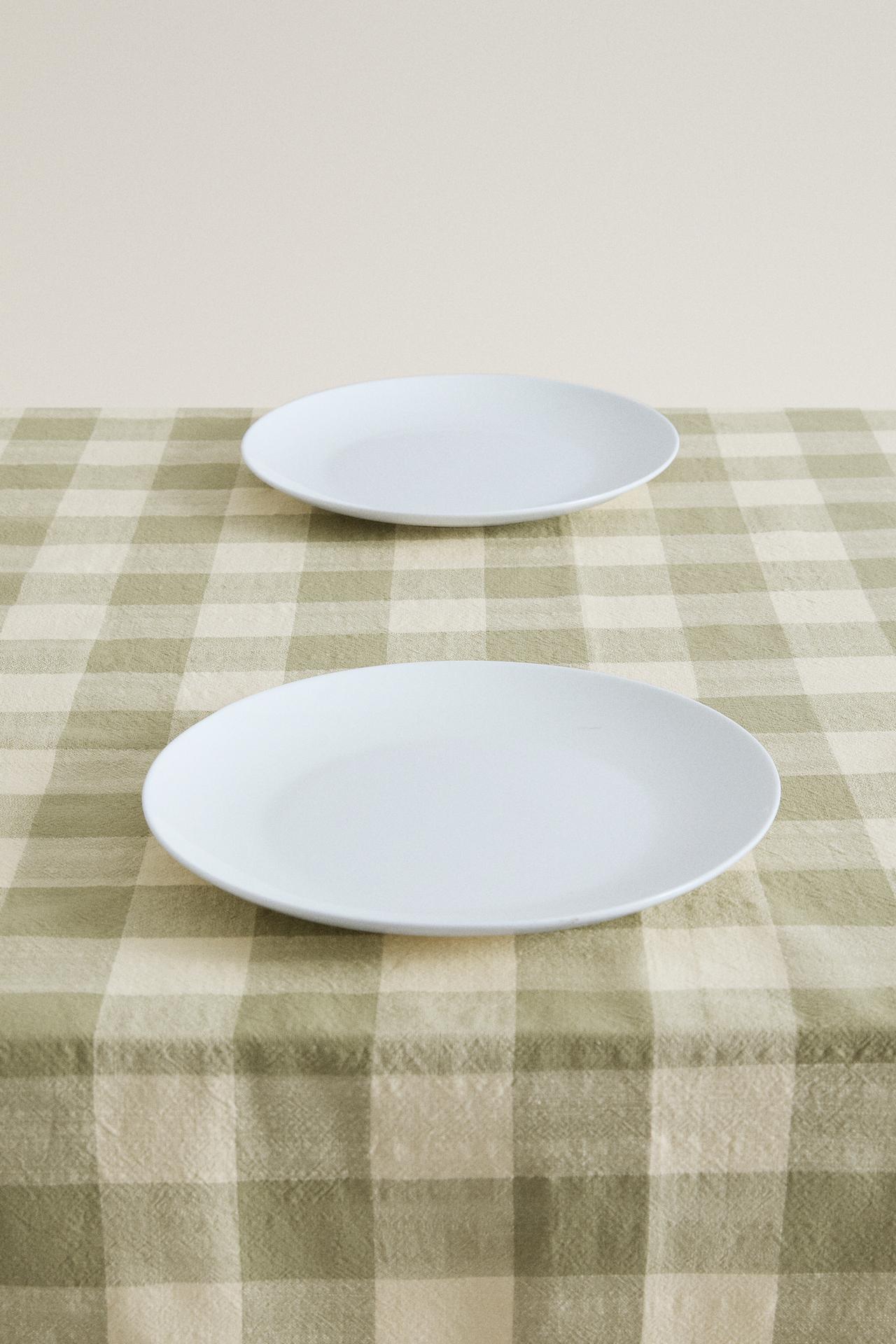 DYED THREAD CHECK TABLECLOTH — Bluish