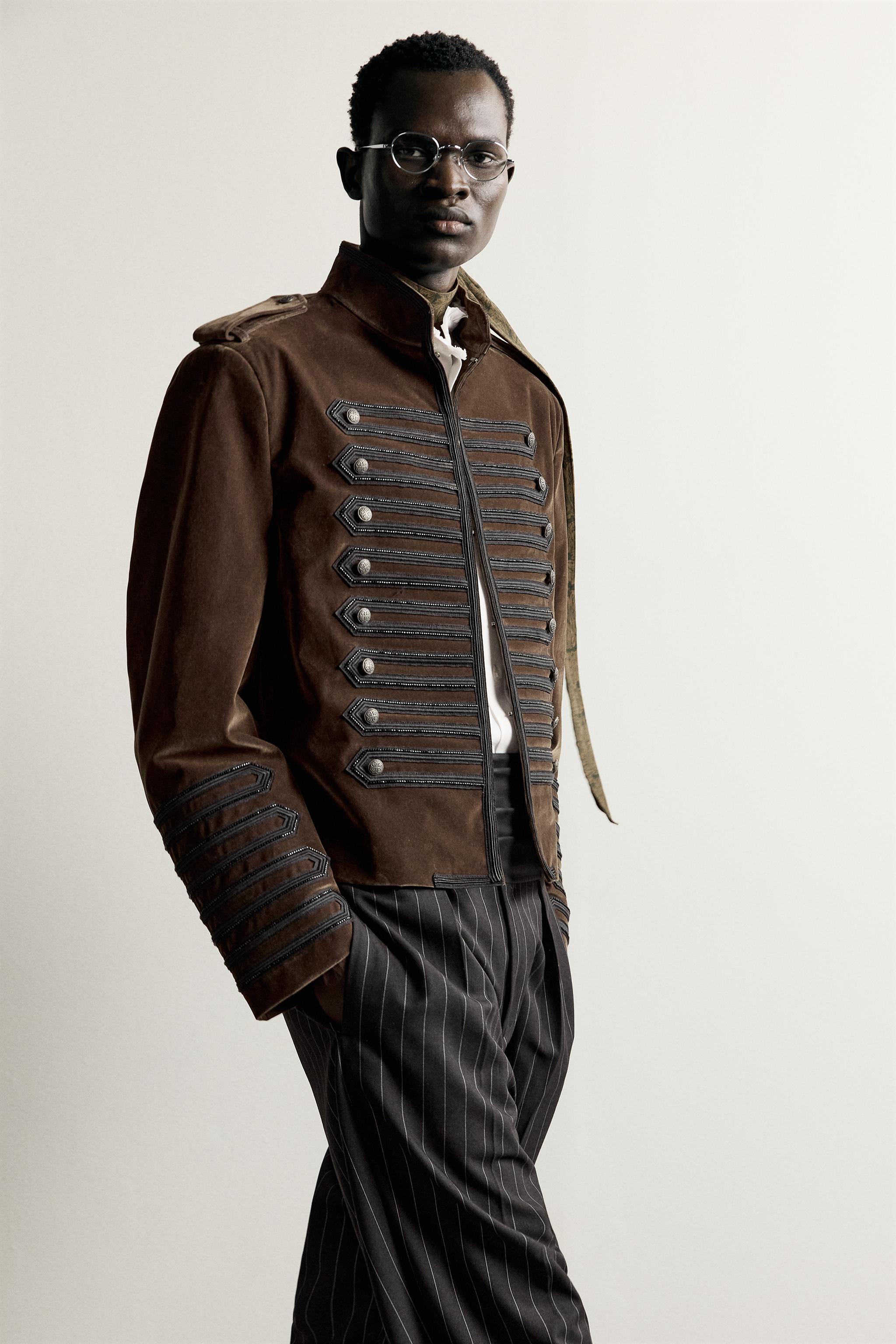 CROPPED FIT BLAZER WITH CONTRAST FROG FASTENING