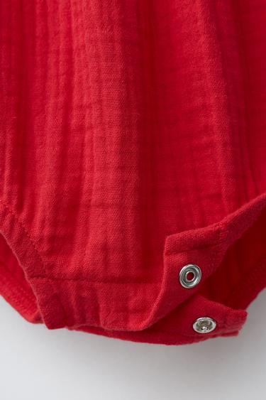 BODY EN GAZE DE COTTON BRODÉ FRAISES - Rouge de Zara - Image 3