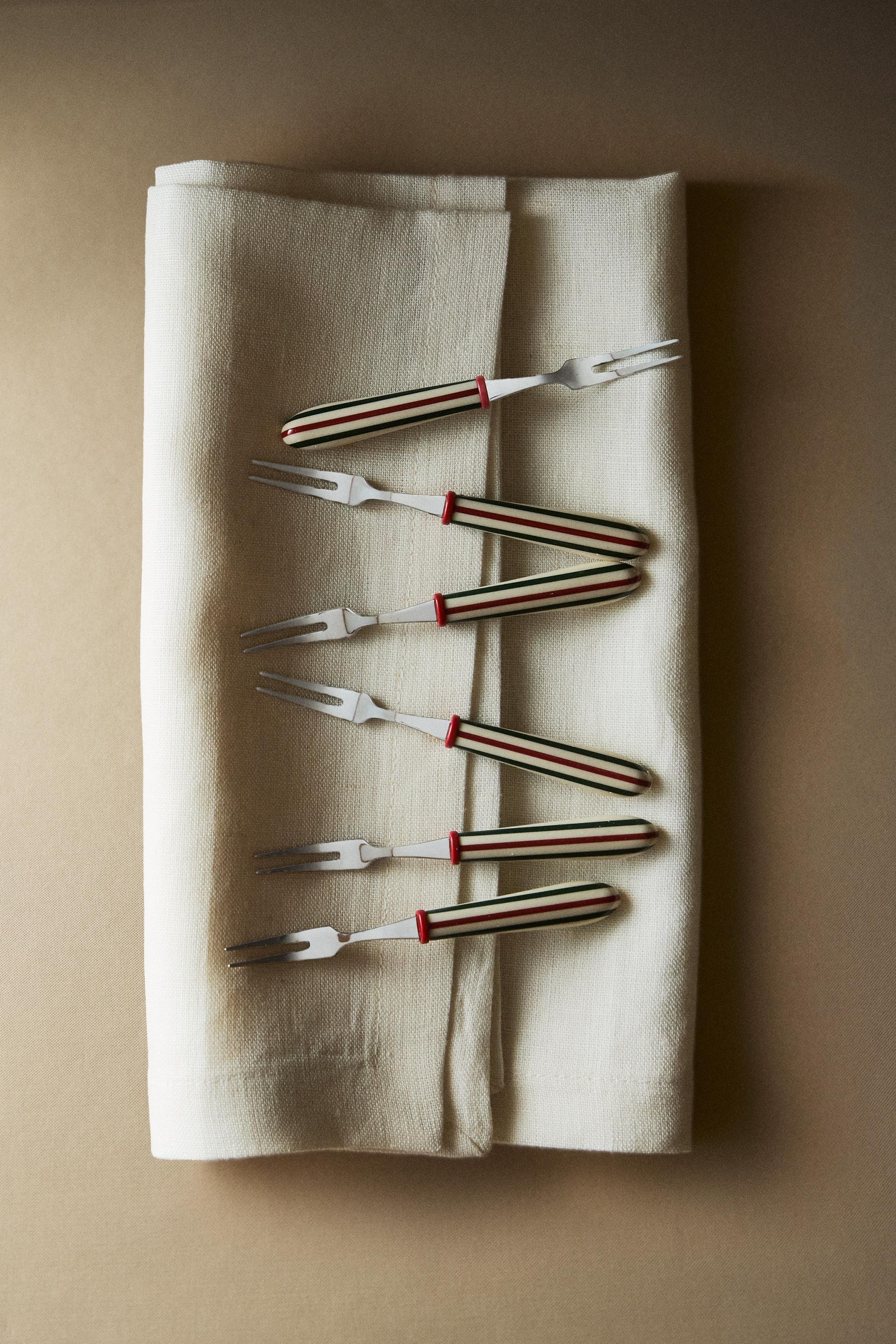 PACK OF STRIPED CHRISTMAS APPETIZER FORKS (PACK OF 6)