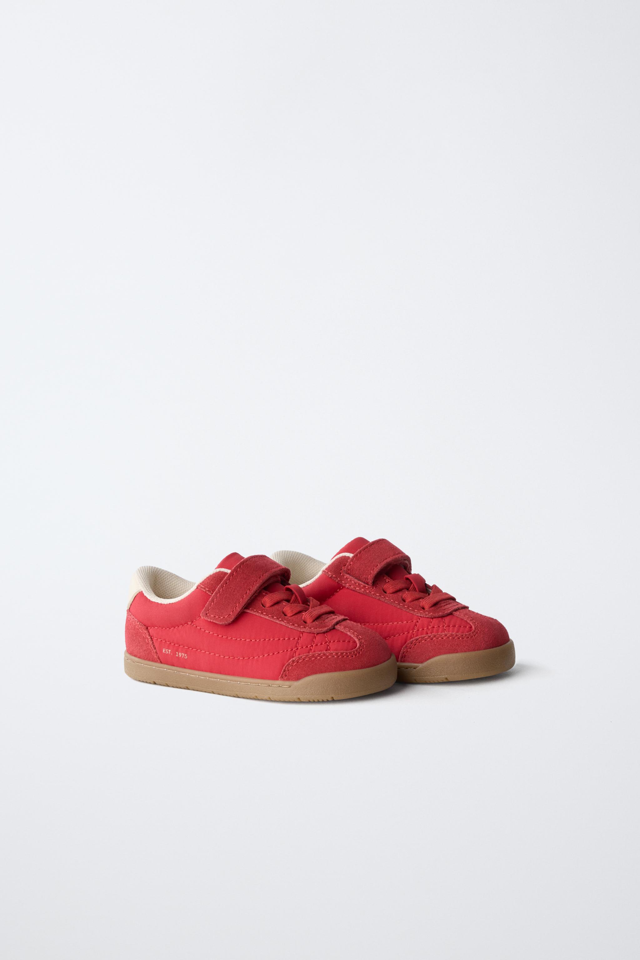 RETRO BAREFOOT SNEAKERS — Red