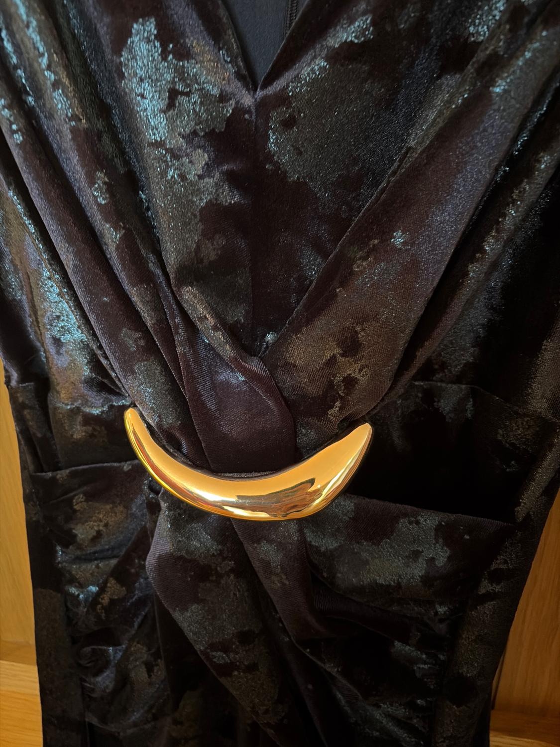 VELVET MIDI DRESS WITH HARDWARE - Image 3