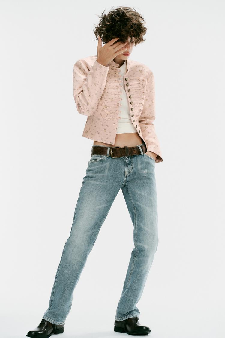 Blazer entallado con estampado floral 2