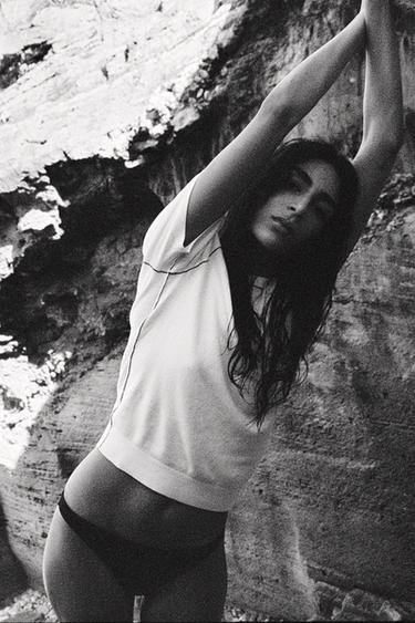 Zara TRIMMED SHORT SLEEVE KNIT TOP - White / Navy