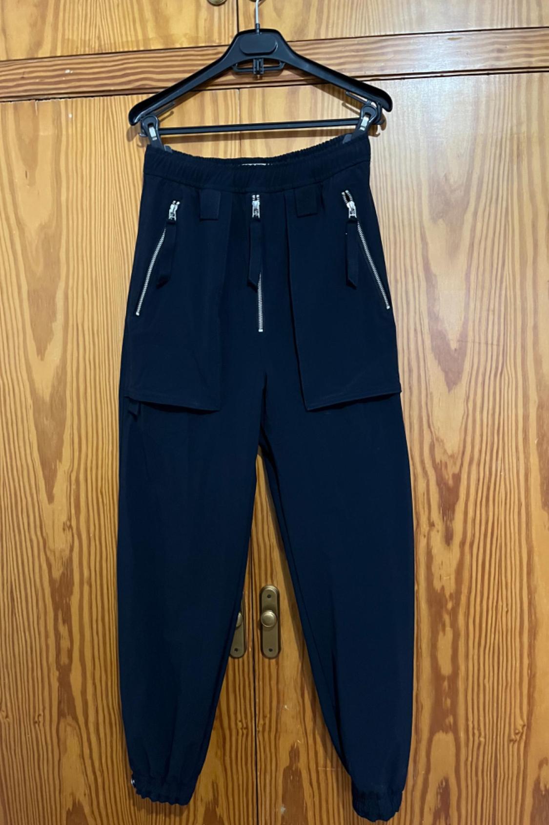CARGO TROUSERS WITH ZIPS