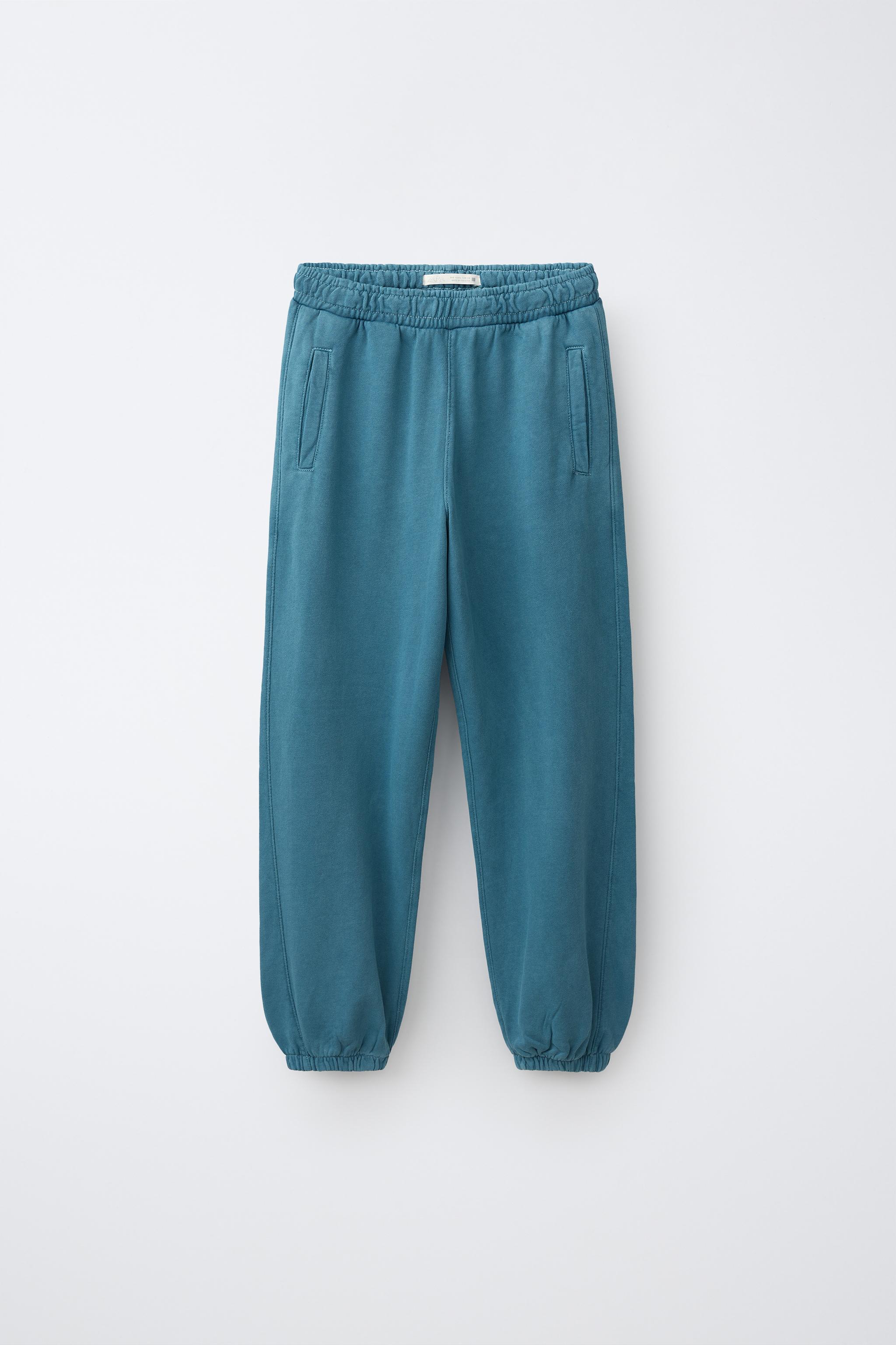 GARMENT-DYED SWEATSHIRT AND JOGGER SET