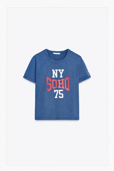CAMISETA EFECTO LAVADO TEXTO - Azul de Zara