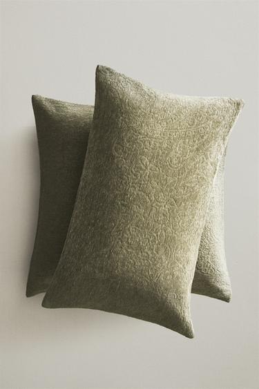 CHENILLE CUSHION COVER - Mid-green by Zara