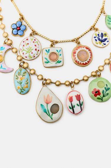 PACK OF 2 RESIN CHARM NECKLACES - Golden by Zara - Image 2